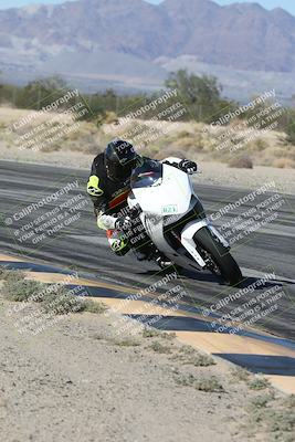 media/Dec-04-2025-Racers Edge (Thu) [[5ebc9f124d]]/3-B Group/3-Session 2 (Turn 7 Inside)/